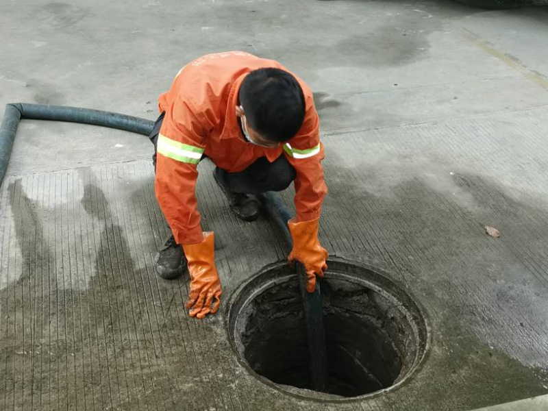 江南摩尔专业疏通马桶，通厕所、下水道